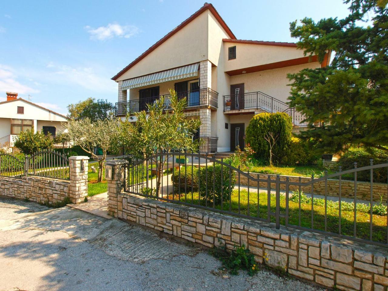Apartment Nadia 1844 Pula Bagian luar foto