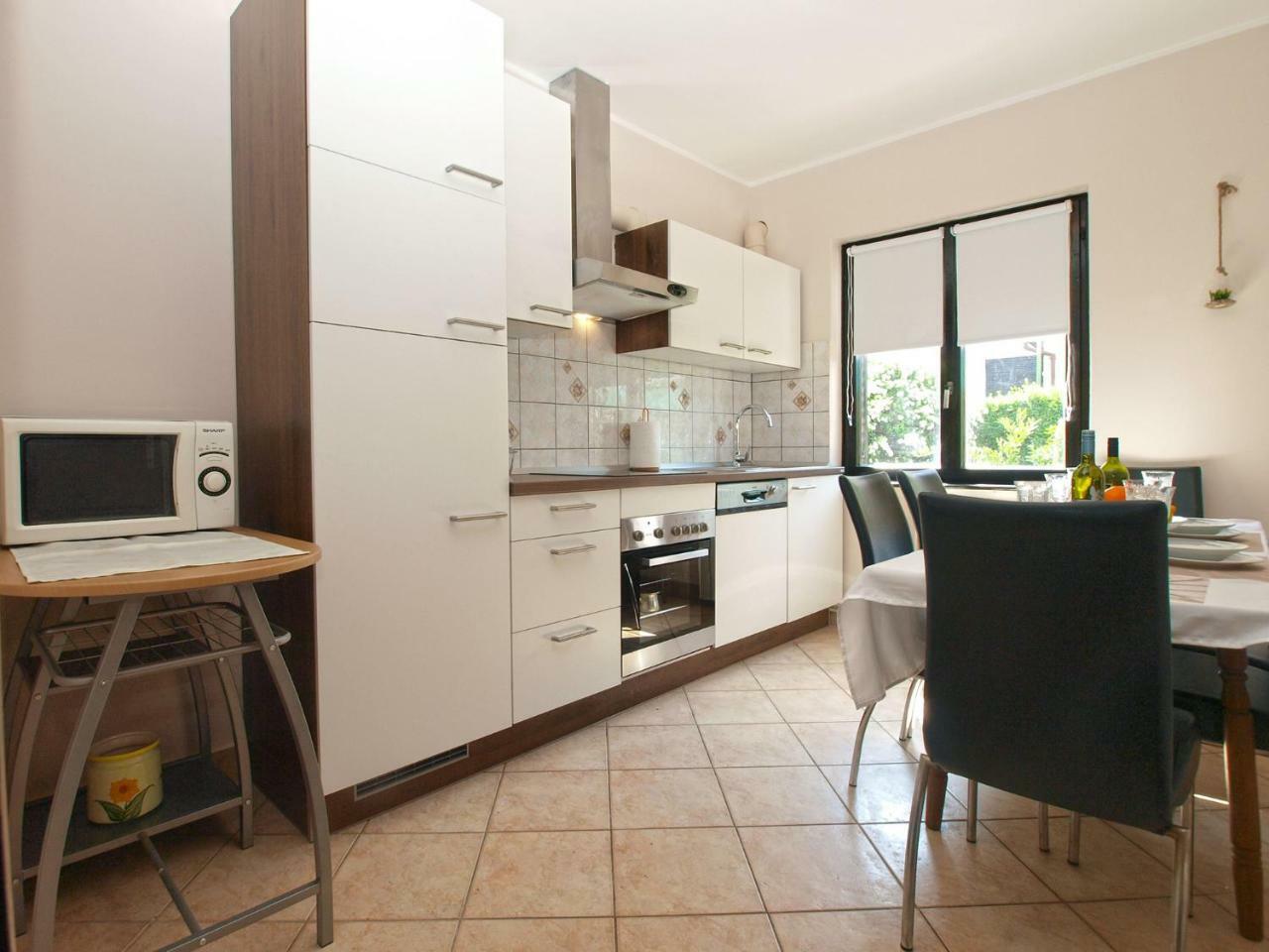Apartment Nadia 1844 Pula Bagian luar foto