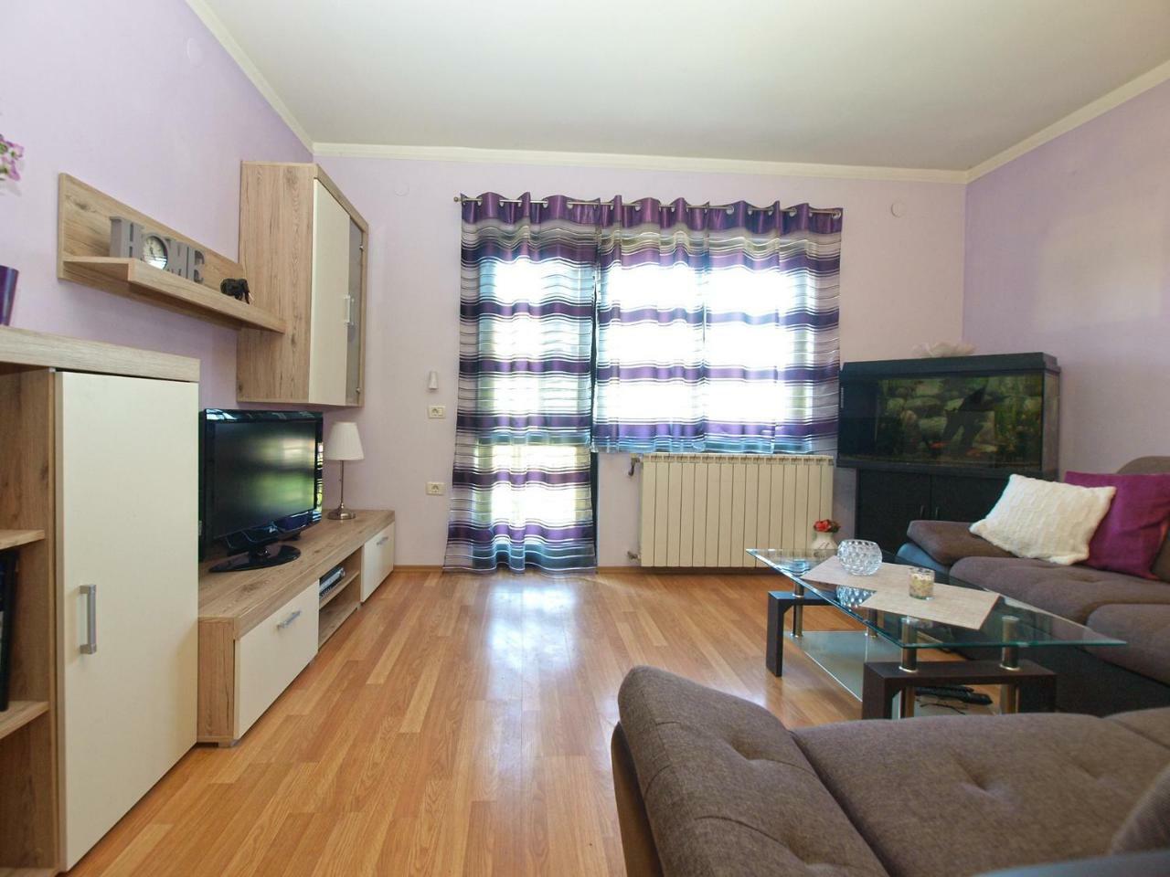 Apartment Nadia 1844 Pula Bagian luar foto