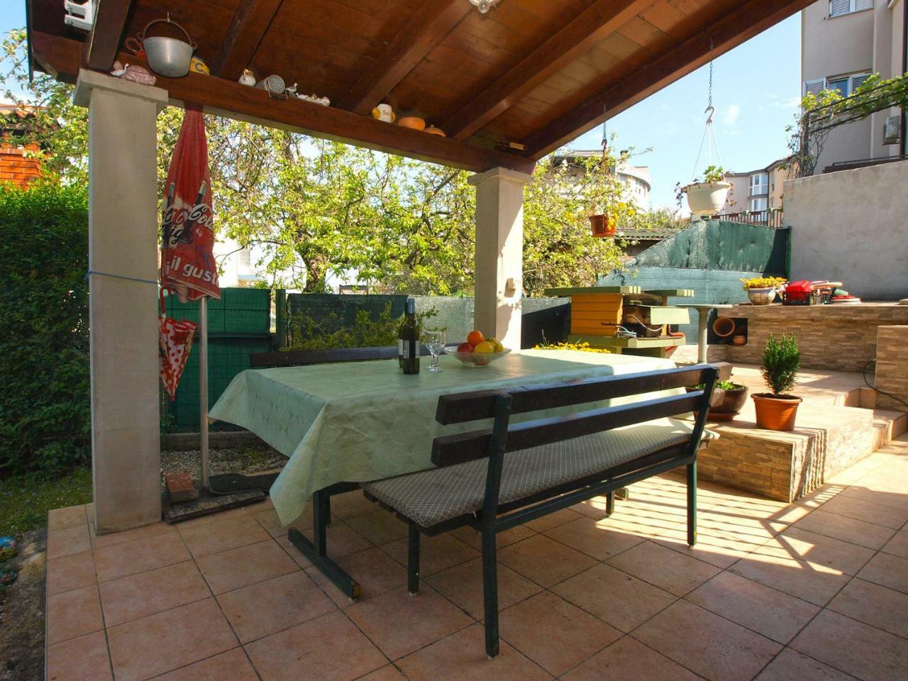 Apartment Nadia 1844 Pula Bagian luar foto