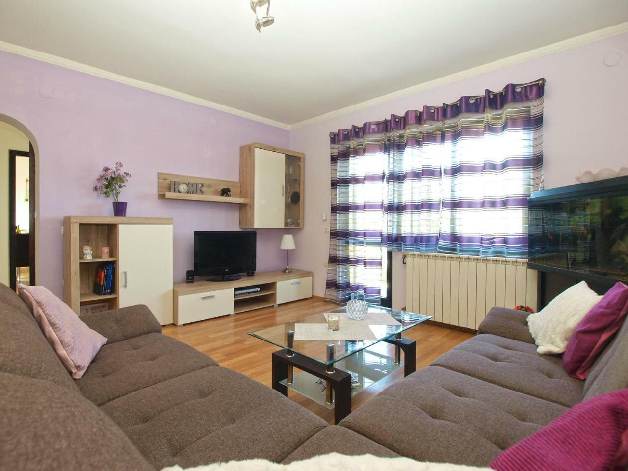 Apartment Nadia 1844 Pula Bagian luar foto