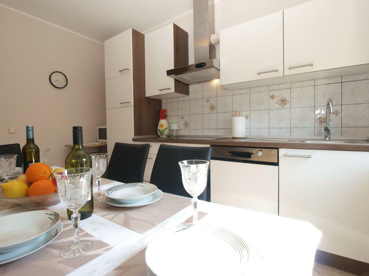 Apartment Nadia 1844 Pula Bagian luar foto
