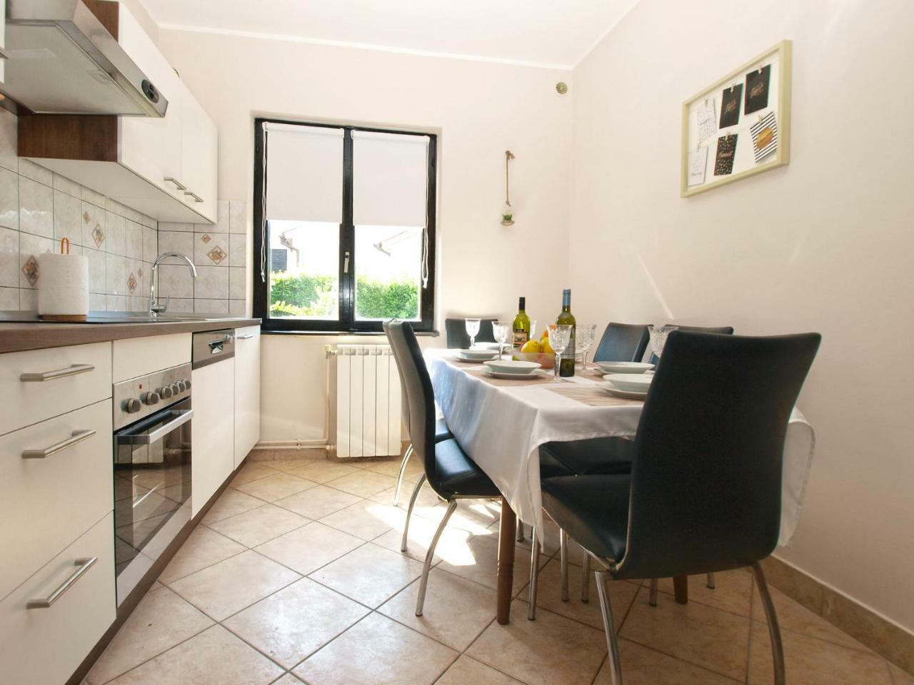 Apartment Nadia 1844 Pula Bagian luar foto